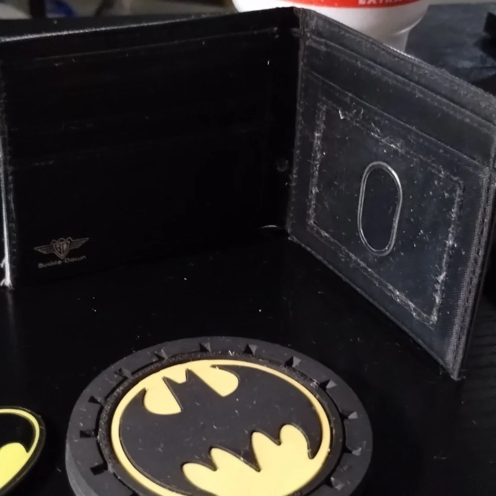Batman - Picture 2 of 2